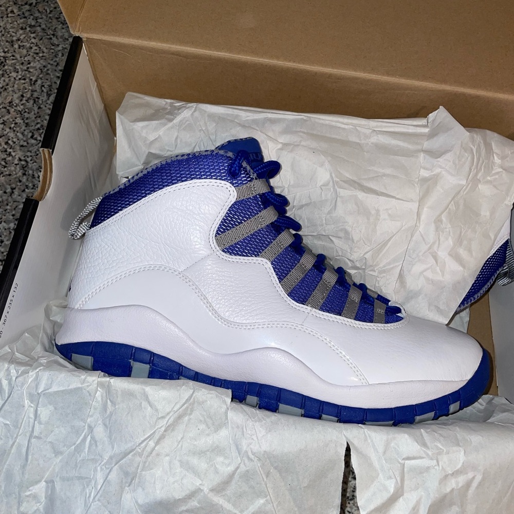 Royal blue Jordan 10s size 9.5